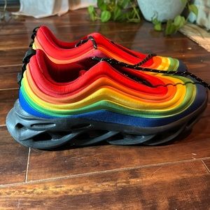 Very gay! Very light! Very weird! Very rainbow!